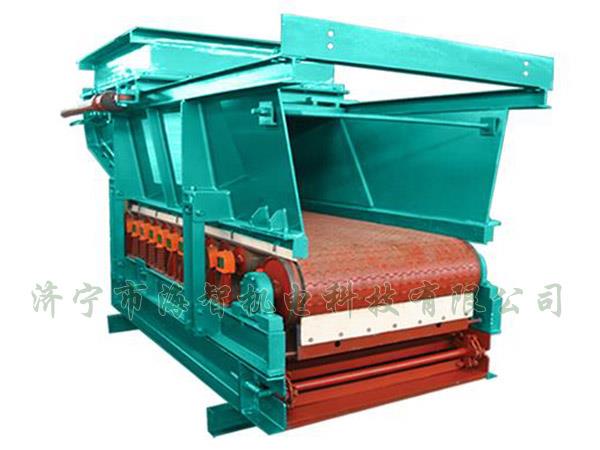 帶式（甲帶）給料機具有運行平穩(wěn)、節(jié)能、環(huán)保等優(yōu)點